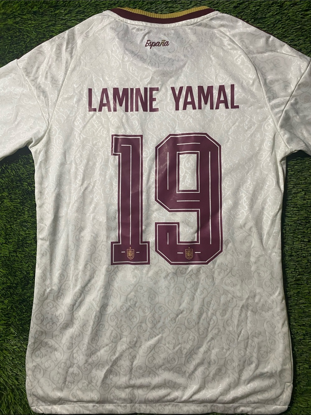 White and Maroon Spain Football Jersey -Lamine Yamal No. 19 - Picture 2 of 2